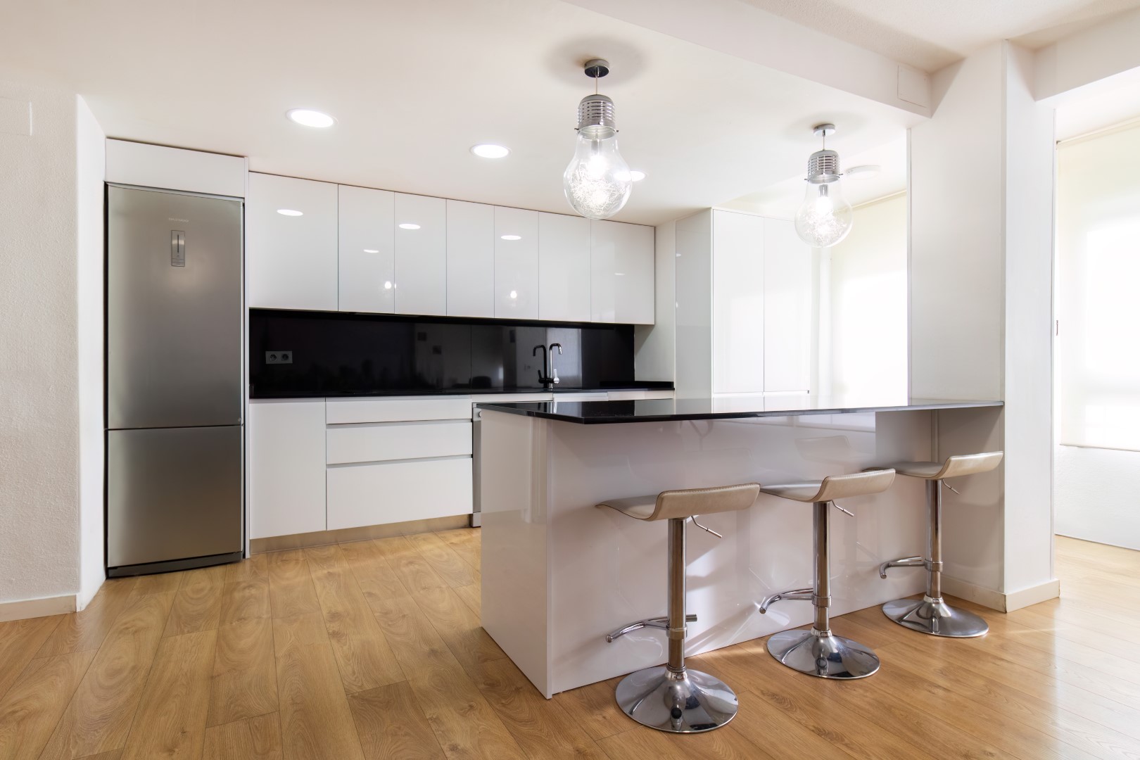 Reforma integral de cocina y baños